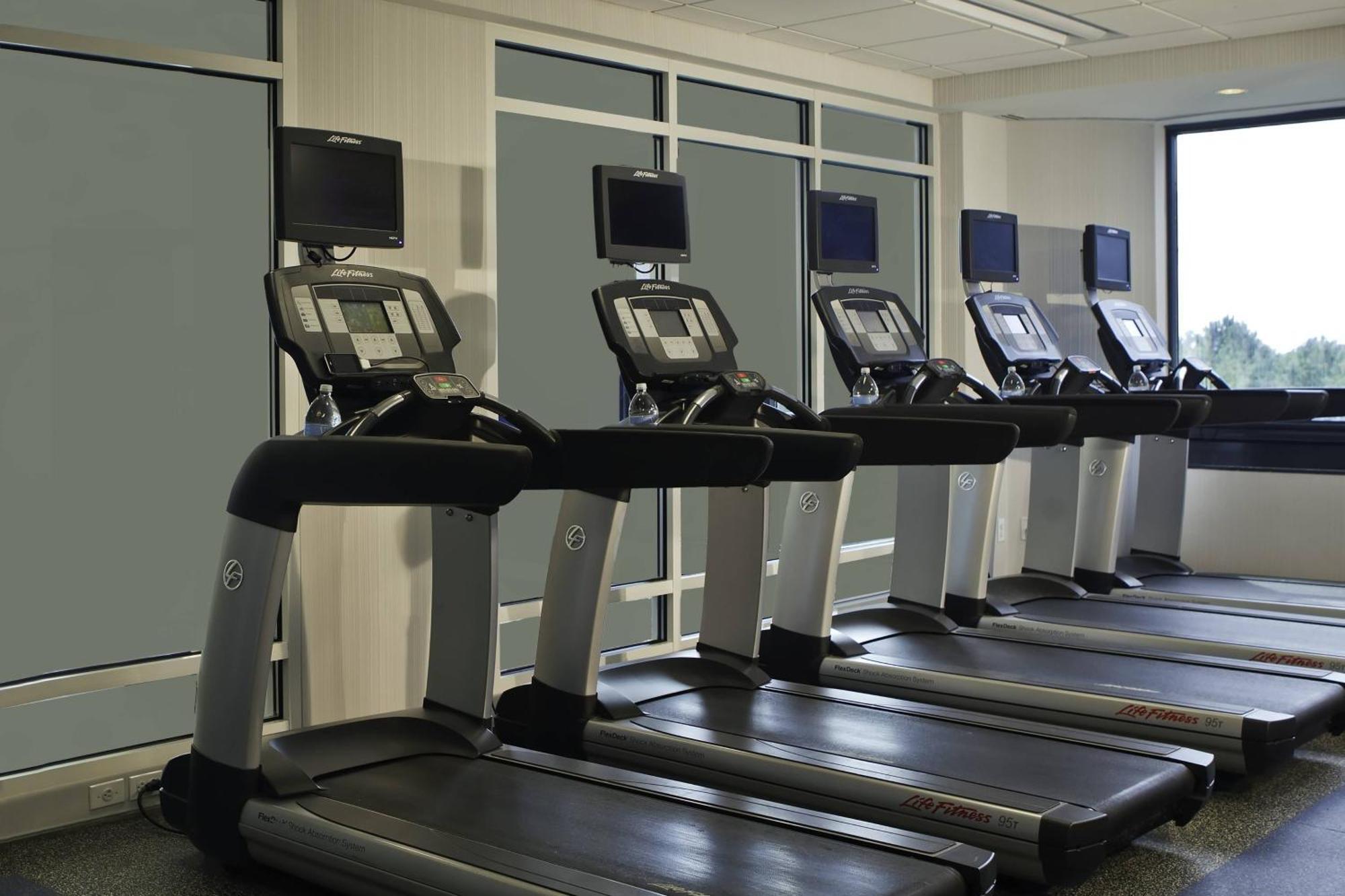 Washington Dulles Marriott Suites Herndon Buitenkant foto